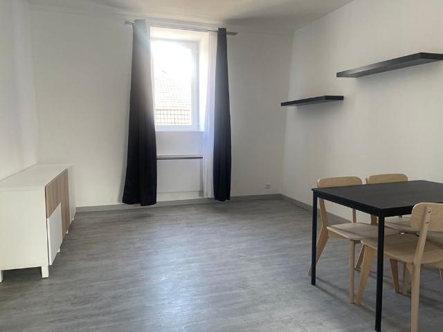 Location Appartement 2 pièces 27m²