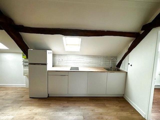 Location Appartement 2 pièces 27m² COMBRONDE 63460