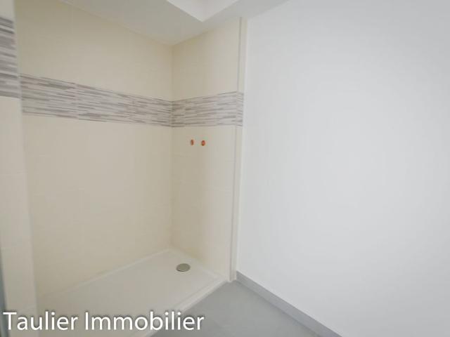 Location Appartement 1 pièce 27m² ST MARCELLIN 38160