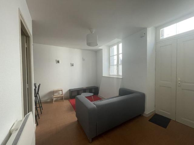 Location Appartement 2 pièces 27m² RIOM 63200