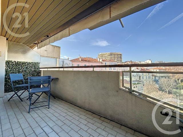 Location Appartement 2 pièces 24.25 m2 Cannes