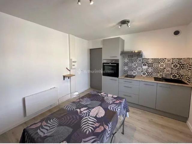 Location Appartement 2 pièces 24 m2 à Carmaux
