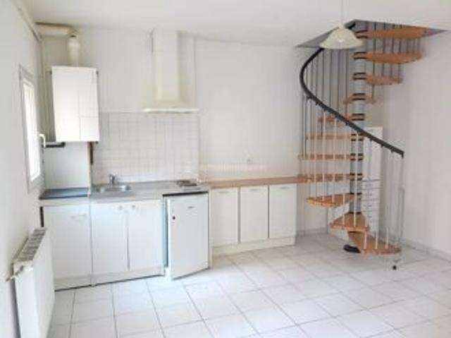 Location Appartement 2 pièces 24 m2 à Carmaux
