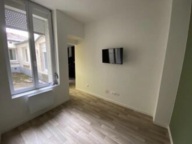 Location Appartement 2 pièces 24 m2 à Saint Quentin