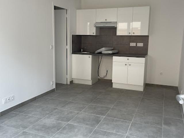 Location Appartement 2 pièces 25.57 m2 La Varenne Saint Hilaire