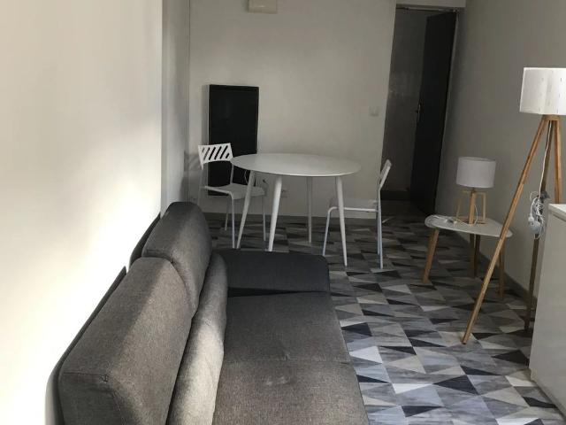 Location Appartement 2 pièces 25 m2 à Saint Quentin