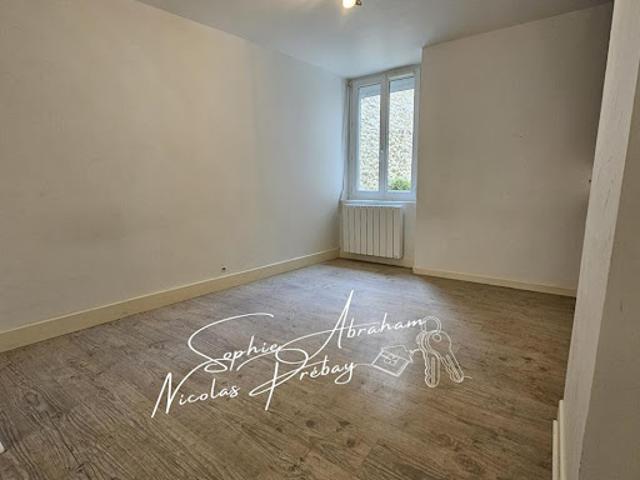 Location Appartement 2 pièces 25 m2 Janville en Beauce