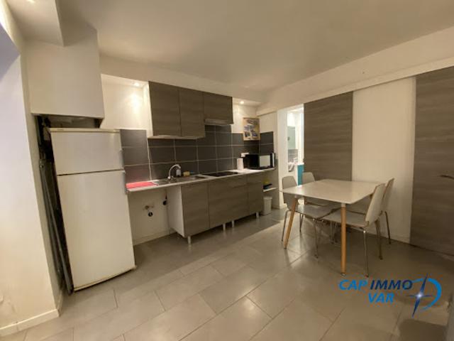 Location Appartement 2 pièces 25 m2 Le Beausset