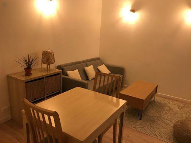 Location Appartement 2 pièces 25 m2 Paris 18ème