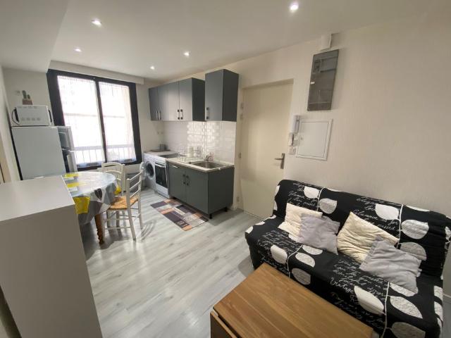 Location Appartement 2 pièces 25m² RODEZ 12000