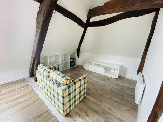 Location appartement 2 pièces, 28.00m², Orléans