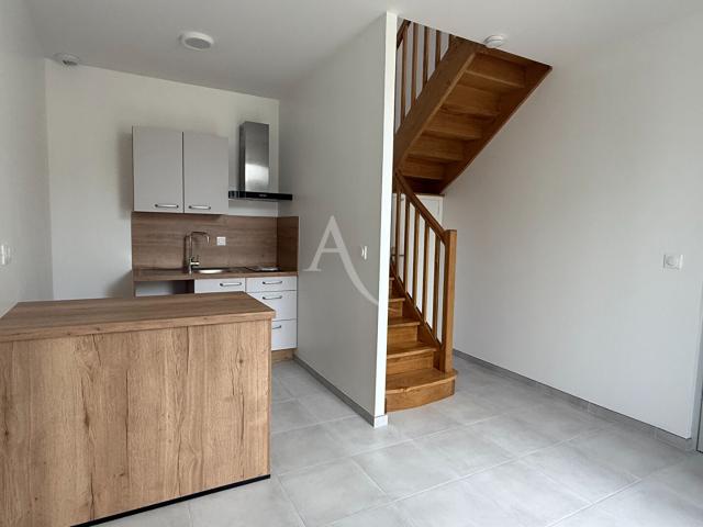 Location appartement 2 pièces, 28.05m², Saintes