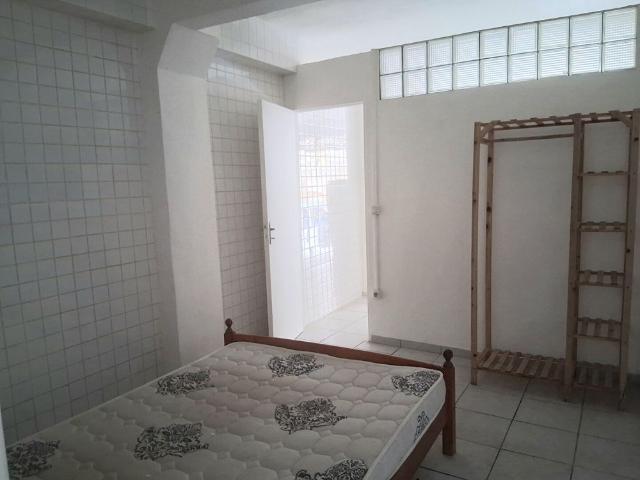 Location appartement 2 pièces, 28.11m², Fort de France