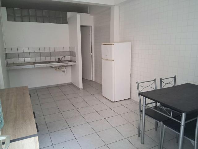 Appartement 2 pièces Fort de France 28.11m² 521€ à louer