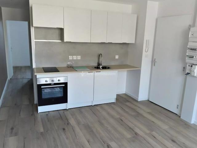 Location Appartement 2 pièces 28 m2 à Carmaux