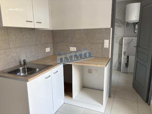 Location Appartement 2 pièces 28 m2 Avesnes le Comte