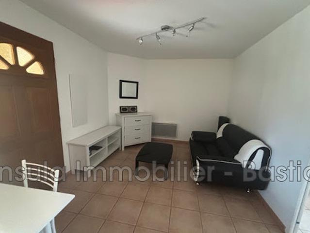 Location Appartement 2 pièces 28 m2 Corte