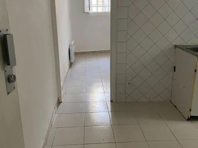 Location Appartement 2 pièces 28 m2 Marseille 3ème