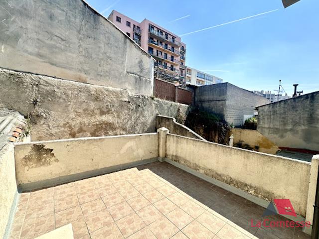 Location Appartement 2 pièces 28 m2 Marseille 3ème