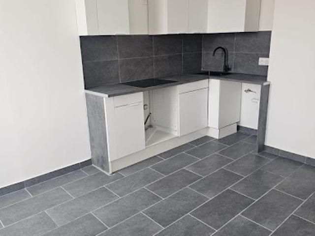 Location Appartement 2 pièces 28 m2 Marseille 15ème