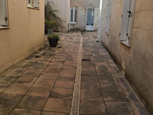 Location Appartement 2 pièces 28 m2 Rochefort