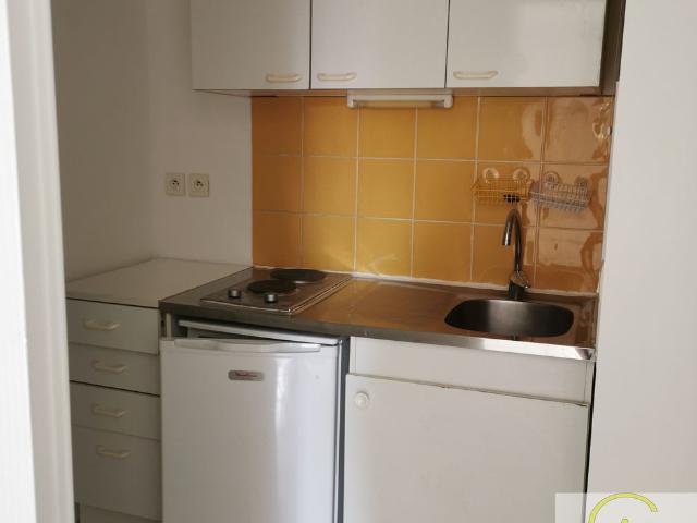 Location Appartement 2 pièces 28m² AIX EN PROVENCE 90ème