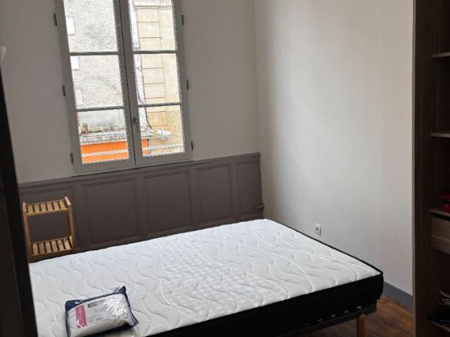 Location appartement 2 pièces, 29.64m², Fontenay le Comte