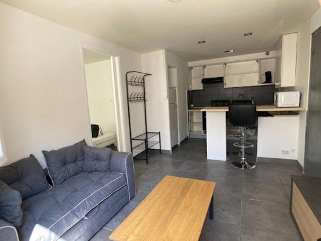 Location Appartement 2 pièces 29.86 m2 Nimes