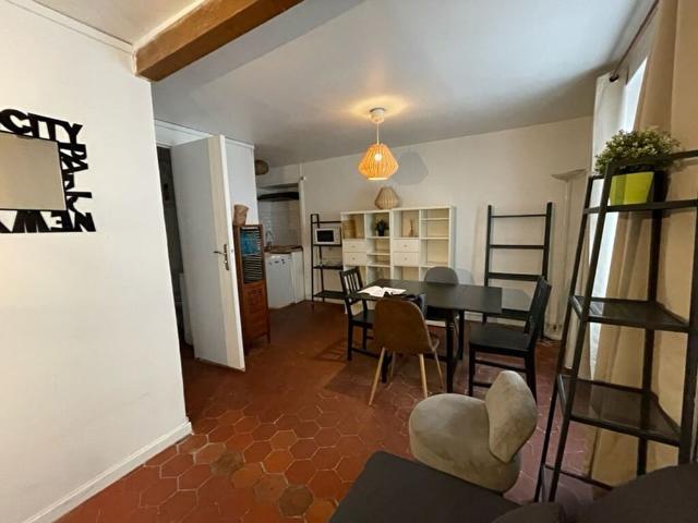 Location appartement 2 pièces, 29.00m², Paris 12