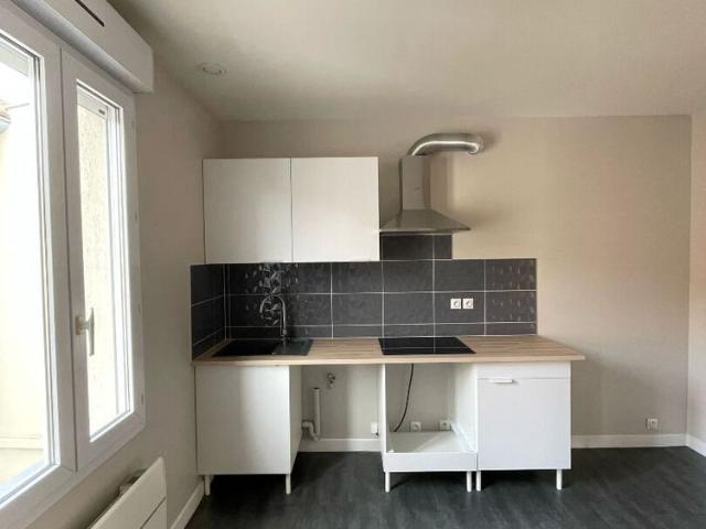 Location appartement 2 pièces, 29.01m², Gennevilliers