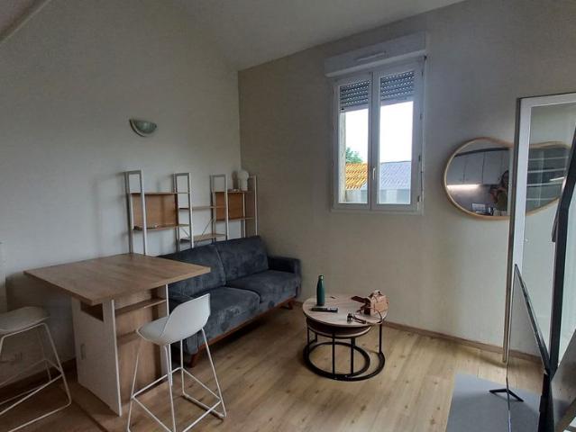 Location Appartement 2 pièces 29m² CUGNAUX 31270
