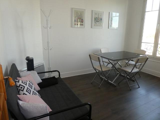 Location Appartement 2 pièces 29m² ST MAUR DES FOSSES 94100