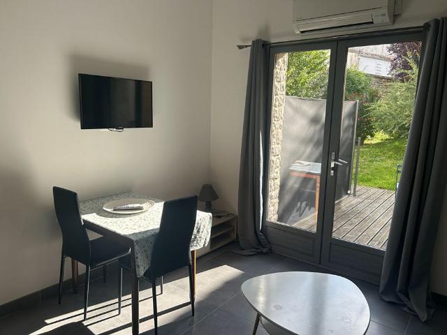Location appartement 2 pièces, 33.80m², Rochefort