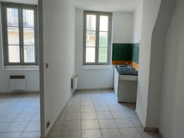 Location Appartement 2 pièces 33 m2 Marseille 2ème