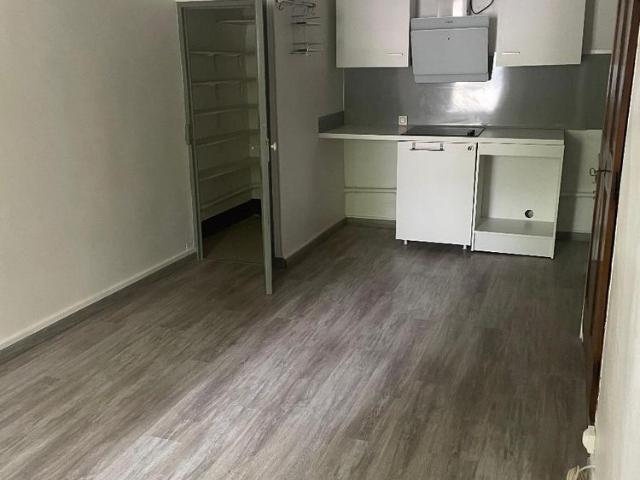 Location Appartement 2 pièces 33m² BRUE AURIAC 83119