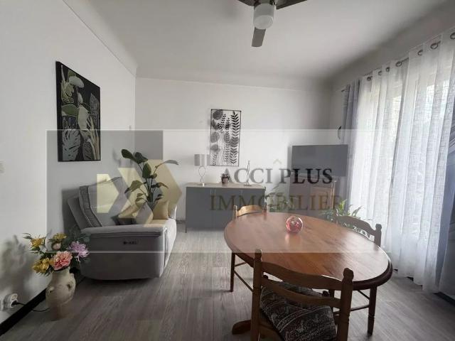 Location Appartement 2 pièces 33m² NIMES 30000