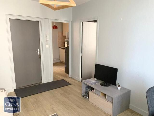 Location Appartement 2 pièces 33m² NIORT 79000