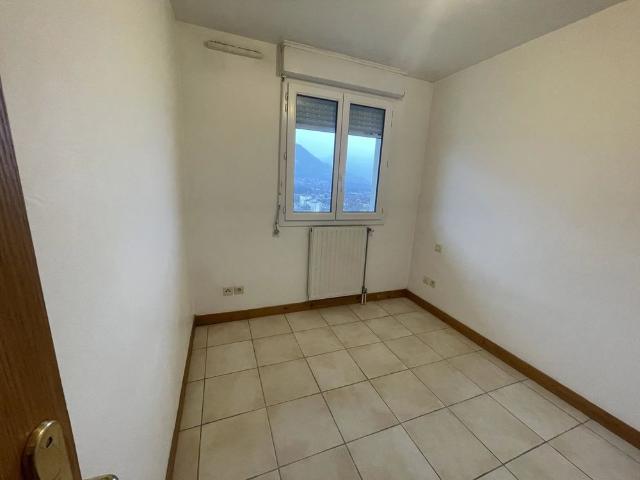 Location Appartement 2 pièces 33m² SALLANCHES 74700