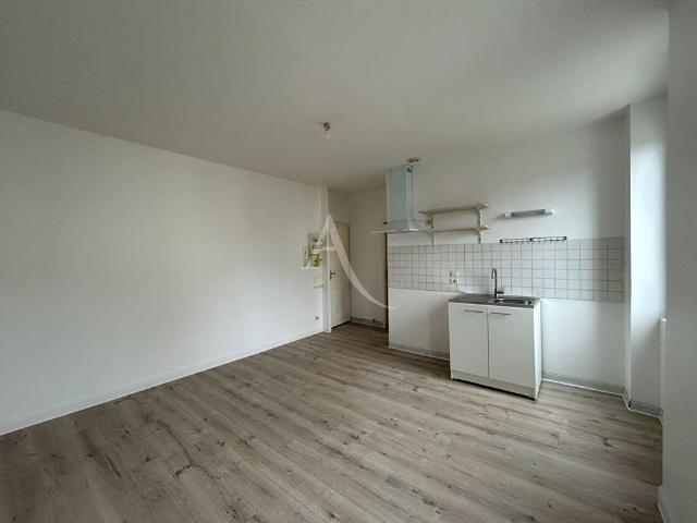 Location appartement 2 pièces, 30.61m², Jonzac