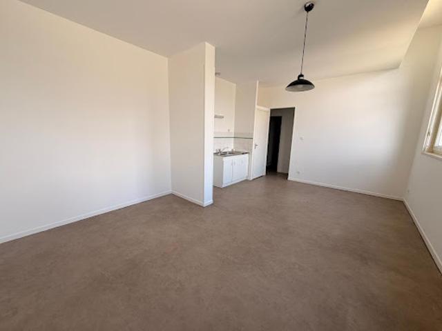 Location Appartement 2 pièces 30.67 m2 Cambrai