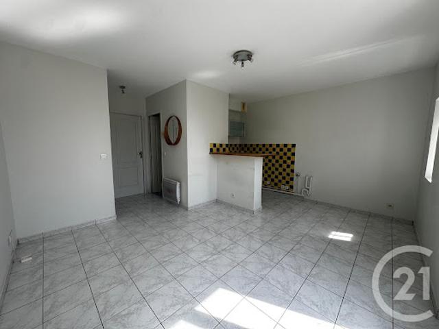 Location Appartement 2 pièces 30.9 m2 Corbeil Essonnes