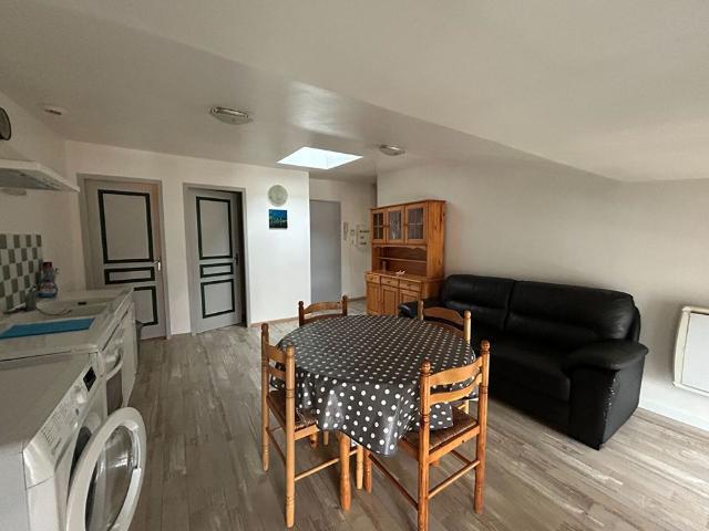 Location appartement 2 pièces, 30.00m², Jonzac