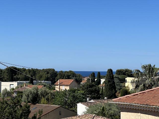 Location Appartement 2 pièces 30 m2 Bandol