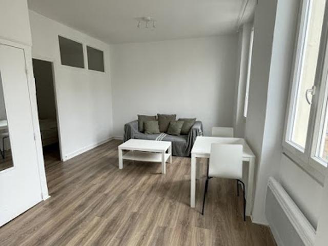 Location Appartement 2 pièces 30 m2 Marseille 5ème