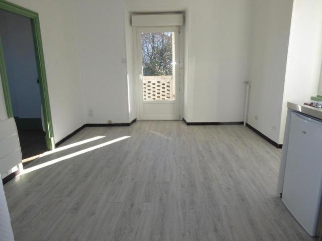 Location Appartement 2 pièces 30m² AUBENAS 07200