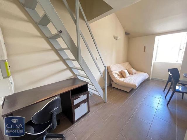 Location Appartement 2 pièces 30m² BOURGES 18000
