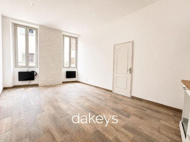 Location Appartement 2 pièces 30m² MARSEILLE 5ème