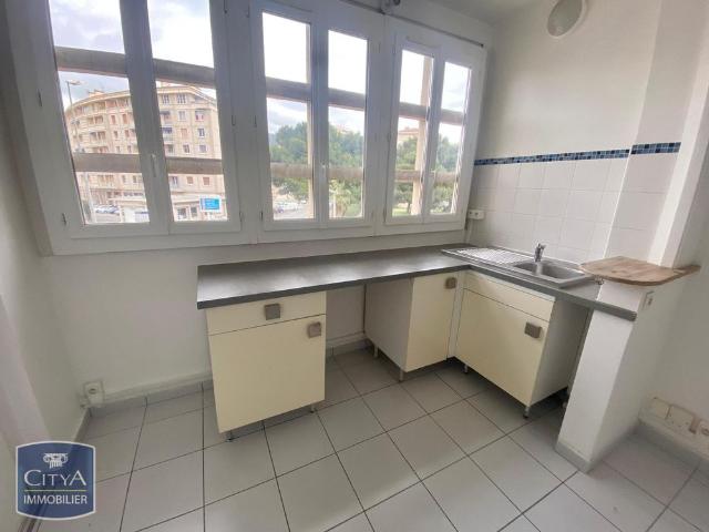 Location Appartement 2 pièces 30m² TOULON 83000