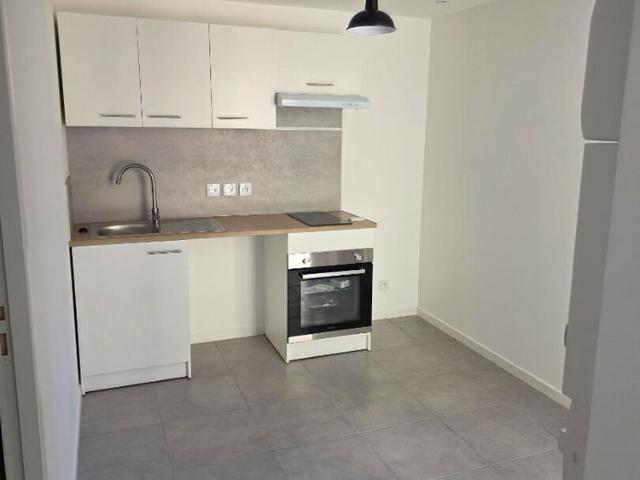 Location appartement 2 pièces, 31.00m², Carmaux