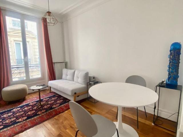 Location appartement 2 pièces, 31.33m², Paris 11